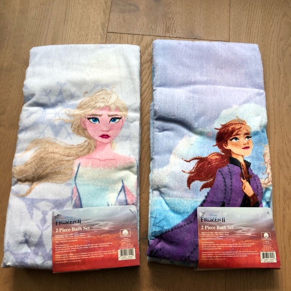 Disney Frozen II 4 pc Towel Set Bundle - Picture 4 of 4